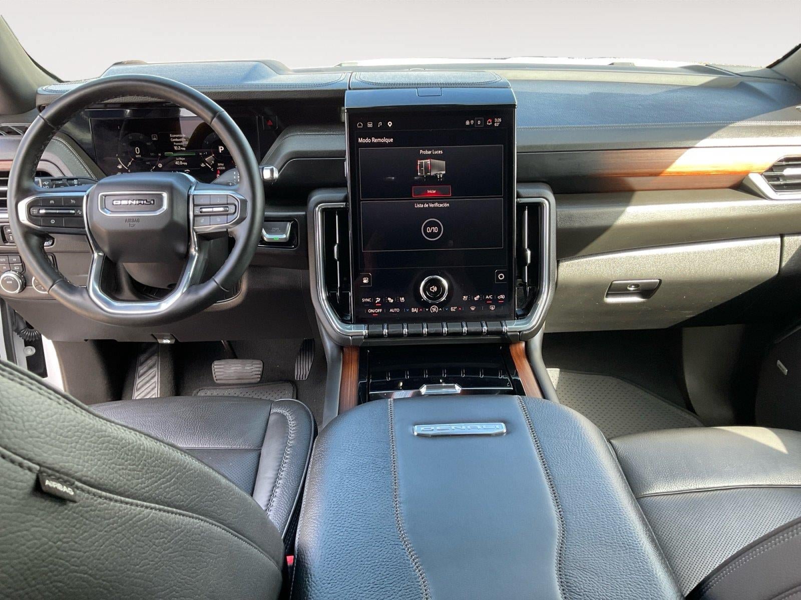 Certified 2025 GMC Yukon Denali AWD/4WD image 10