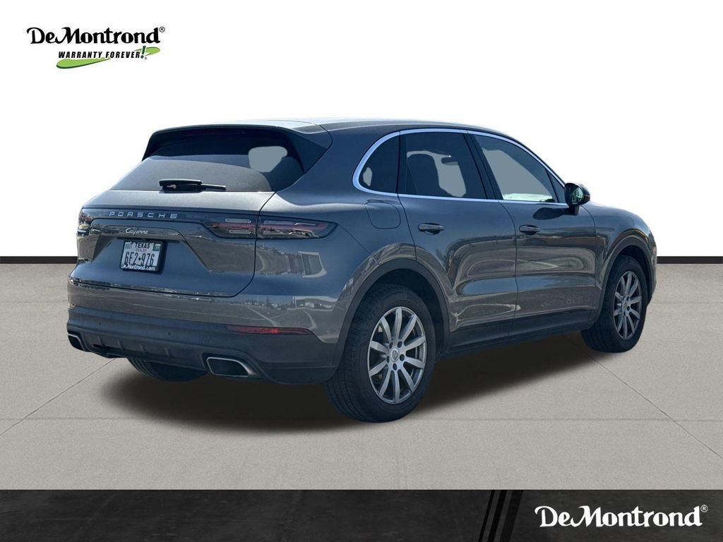 Used 2022 Porsche Cayenne Platinum Edition image 5