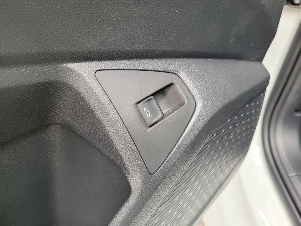 New 2026 Volkswagen Jetta SE FWD image 25