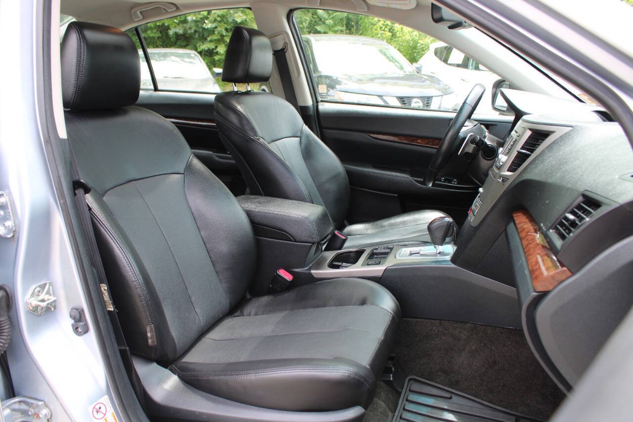 Used 2013 Subaru Legacy 2.5i Limited AWD/4WD image 29