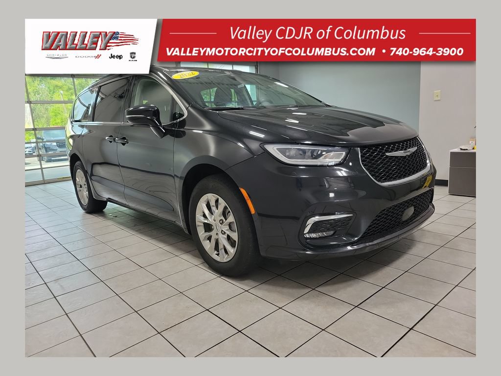 Used 2022 Chrysler Pacifica Touring-L