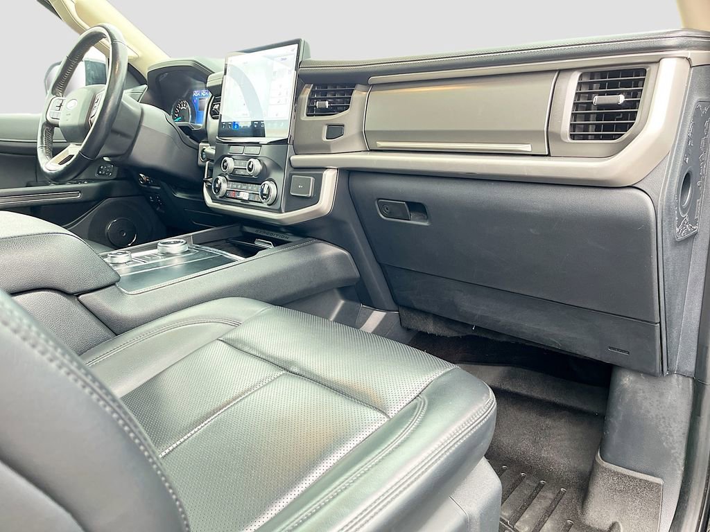 Used 2022 Ford Expedition XLT AWD/4WD image 31