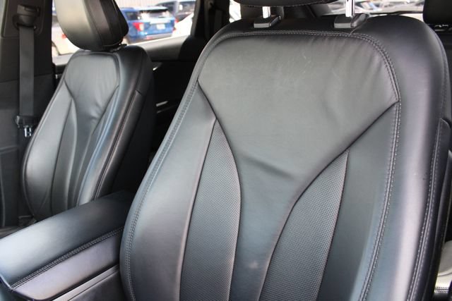 Used 2020 Lincoln Nautilus Premier w/ Equipment Group 101A AWD/4WD image 6
