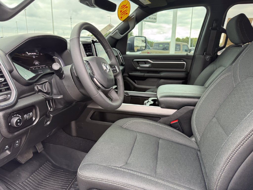 Used 2026 RAM 1500 Big Horn AWD/4WD image 4