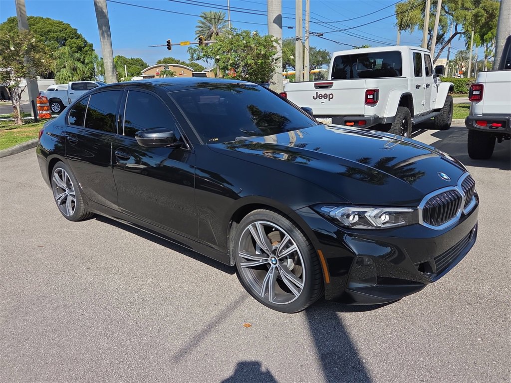 Used 2023 BMW 330i Sedan w/ Premium Package image 4