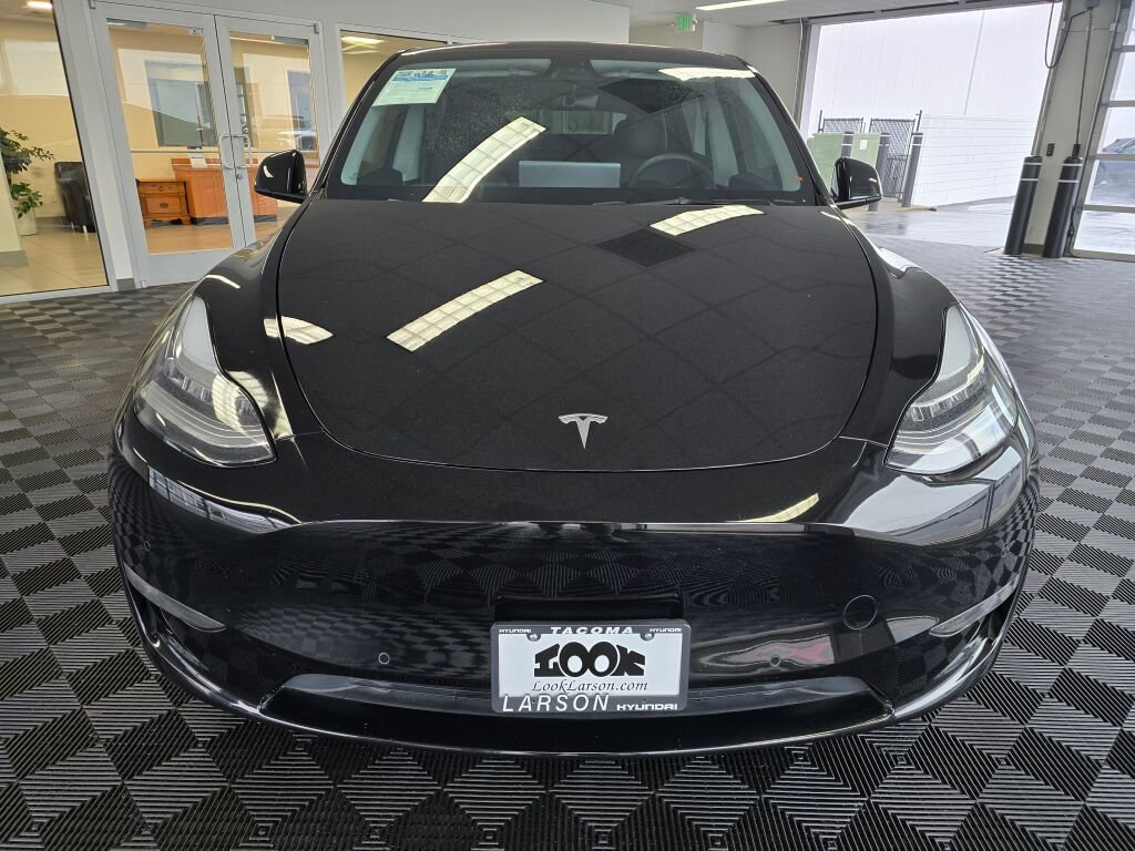 Used 2021 Tesla Model Y Long Range image 9