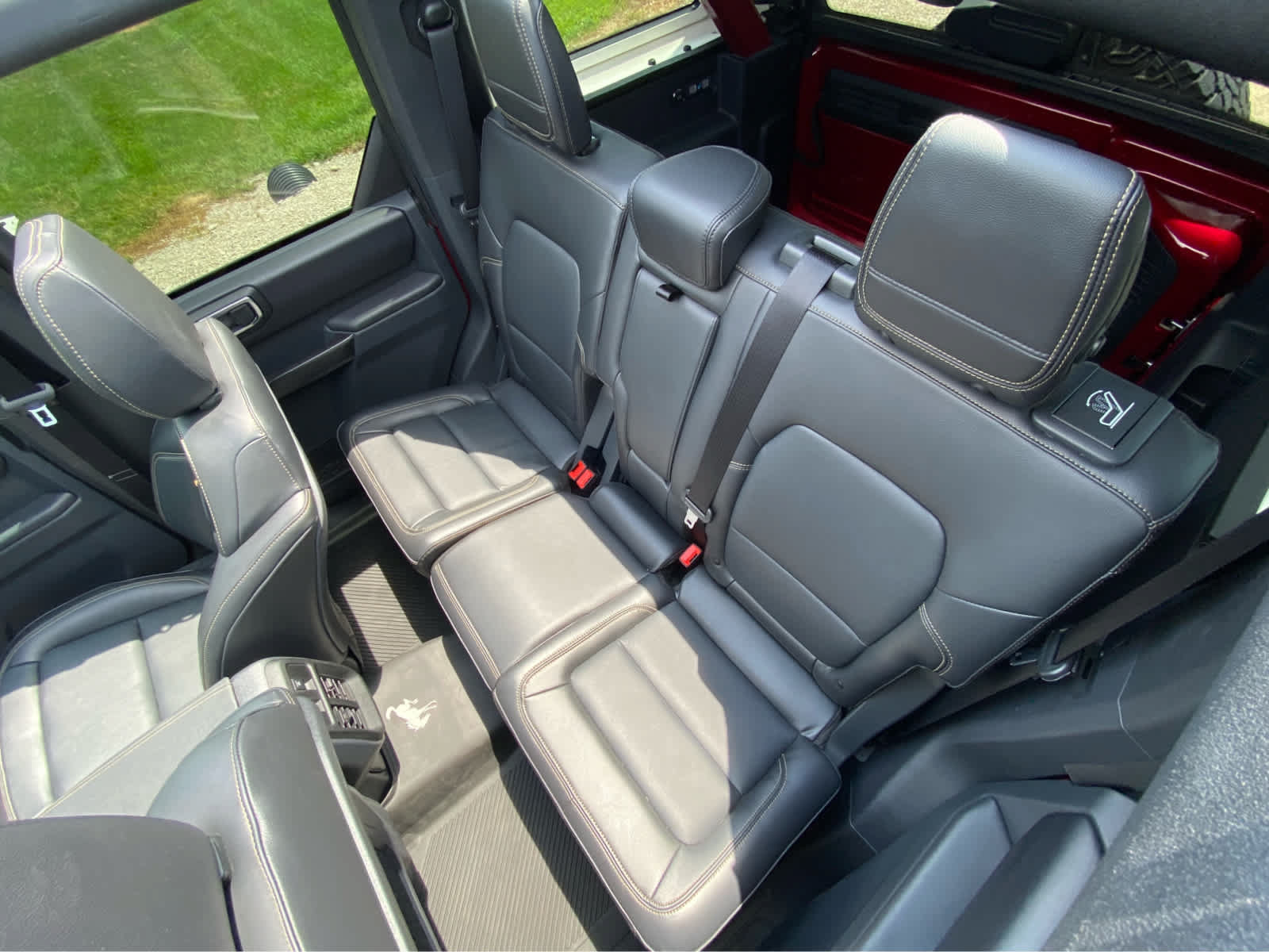 Used 2025 Ford Bronco Badlands AWD/4WD image 33