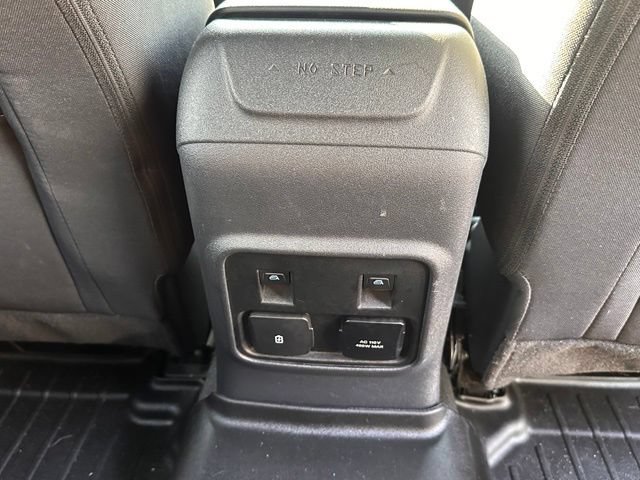 Used 2022 Ford Bronco Outer Banks w/ Sasquatch Package AWD/4WD image 31