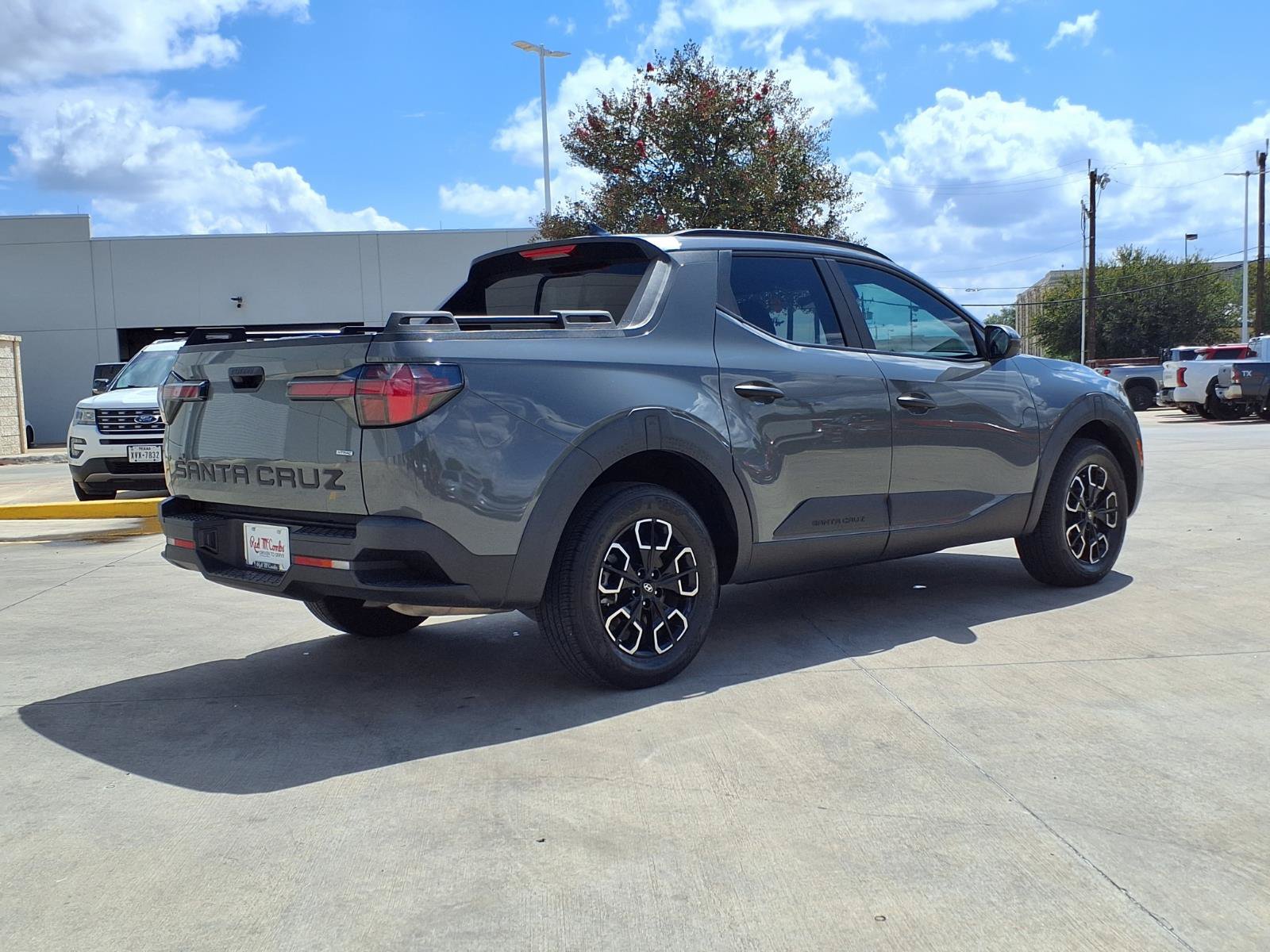 Used 2024 Hyundai Santa Cruz SEL w/ Activity Package AWD/4WD image 5