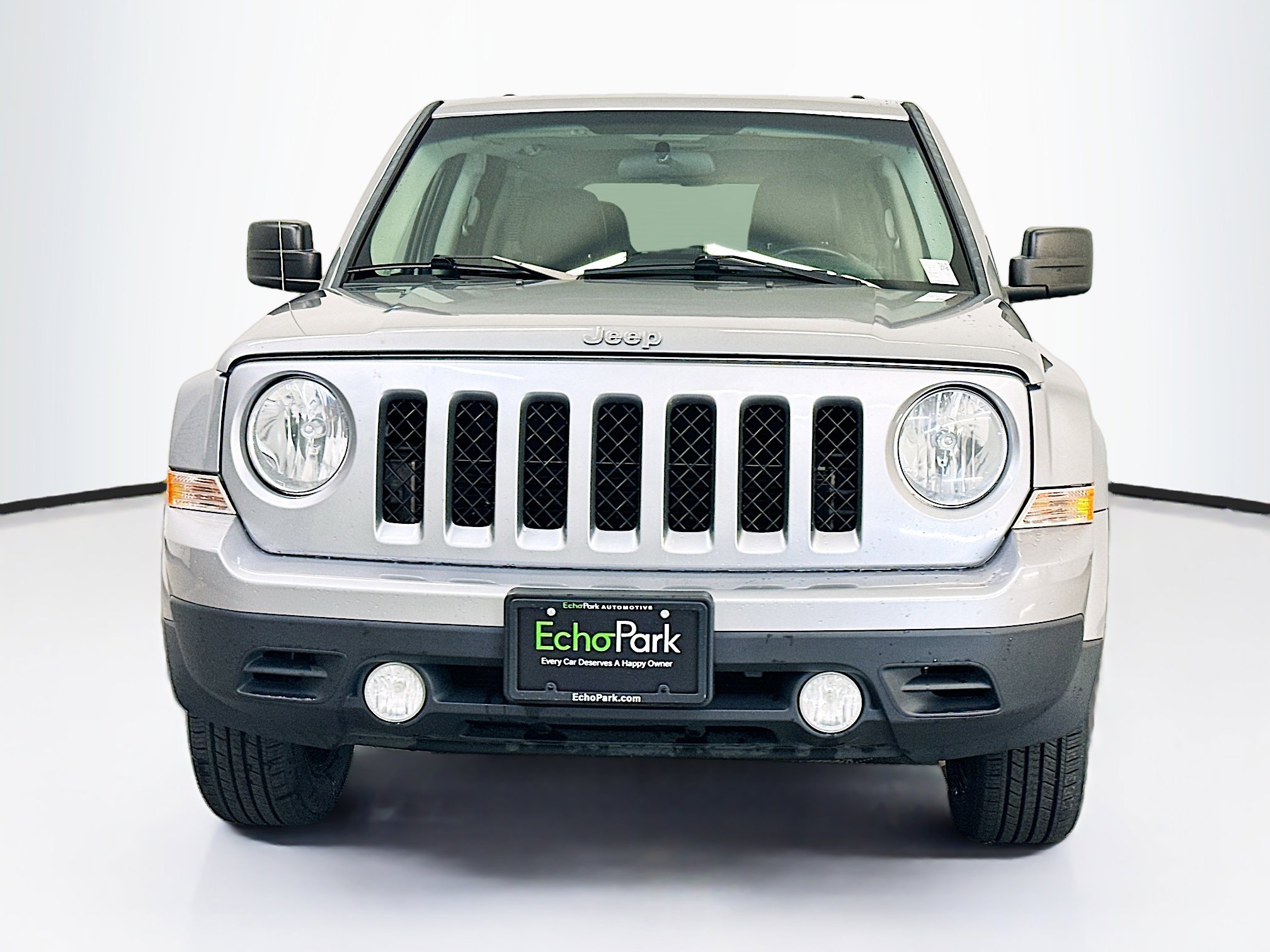 Used 2015 Jeep Patriot High Altitude AWD/4WD image 2