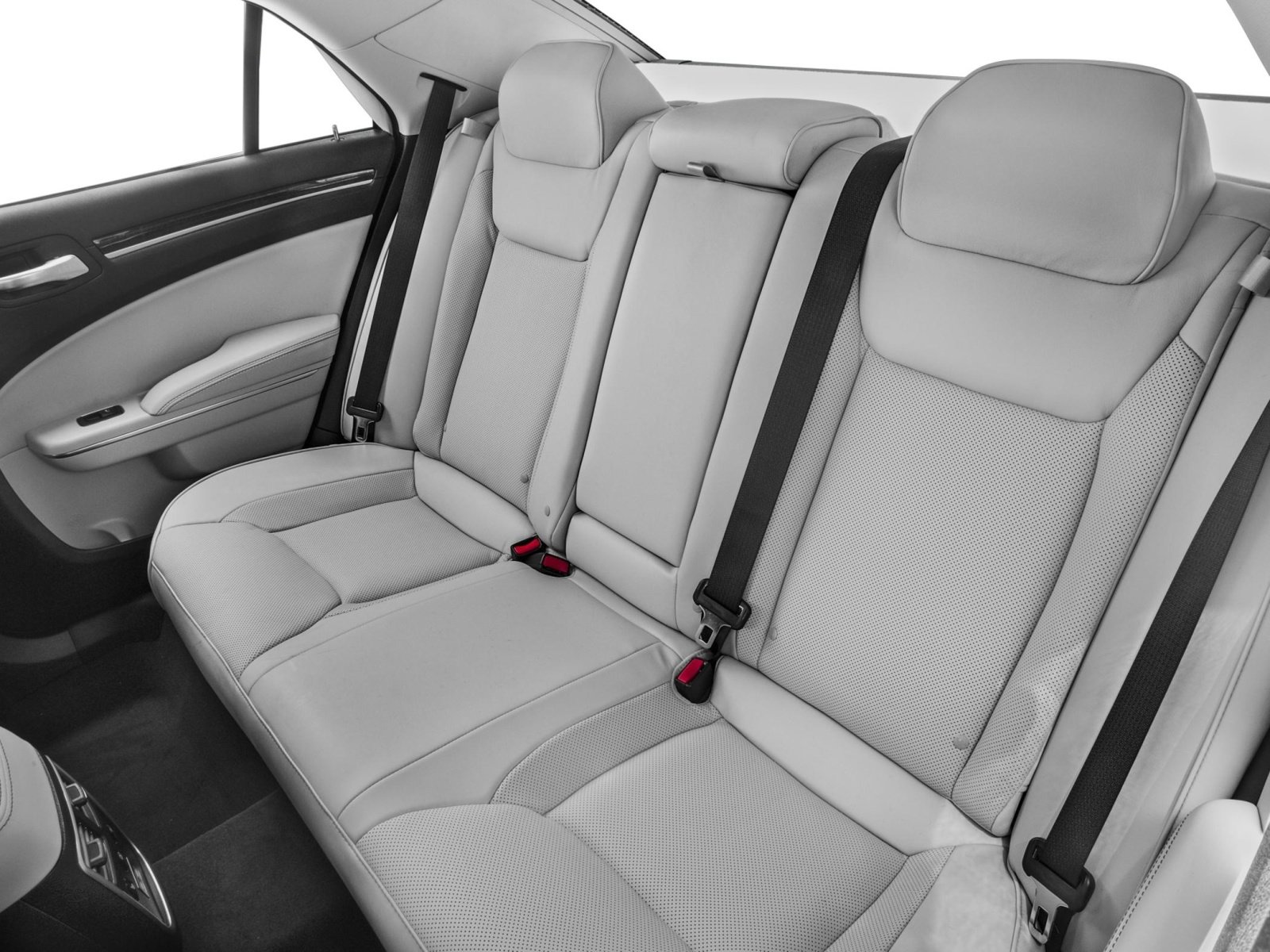 Used 2017 Chrysler 300 C RWD image 8