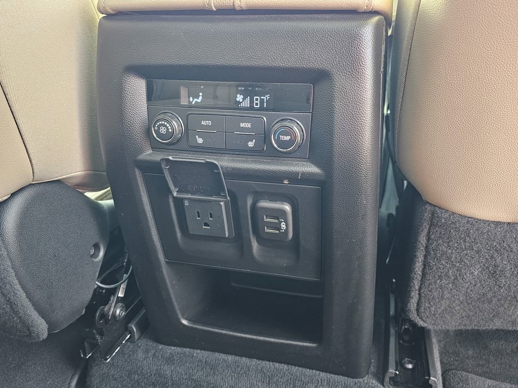 Certified 2023 Chevrolet Traverse Premier image 46