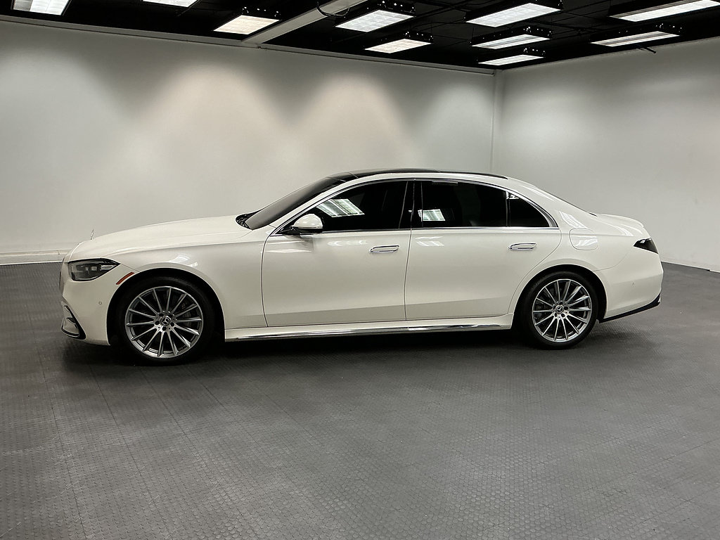 Used 2023 Mercedes-Benz S 580e 4MATIC Sedan image 4