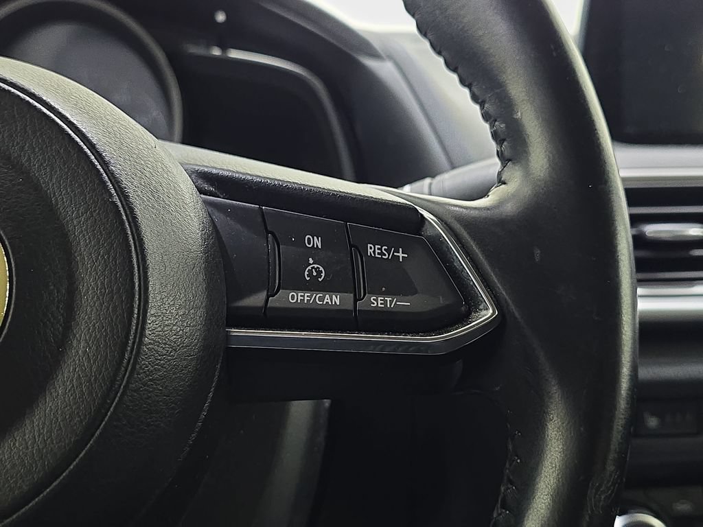 Used 2018 MAZDA MAZDA3 Touring FWD image 19