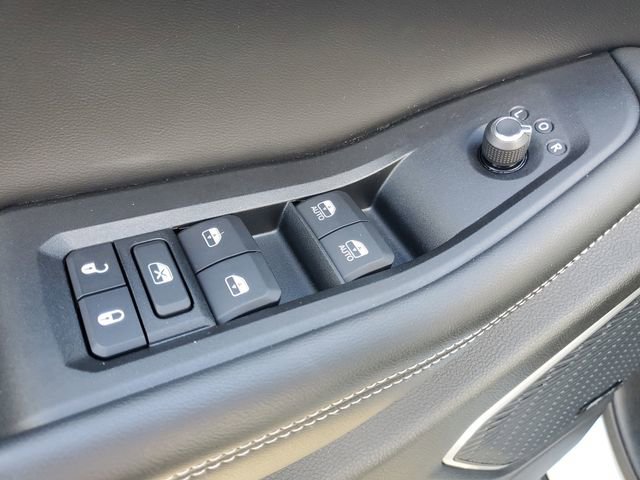 Used 2022 Jeep Grand Cherokee Limited 4xe image 19