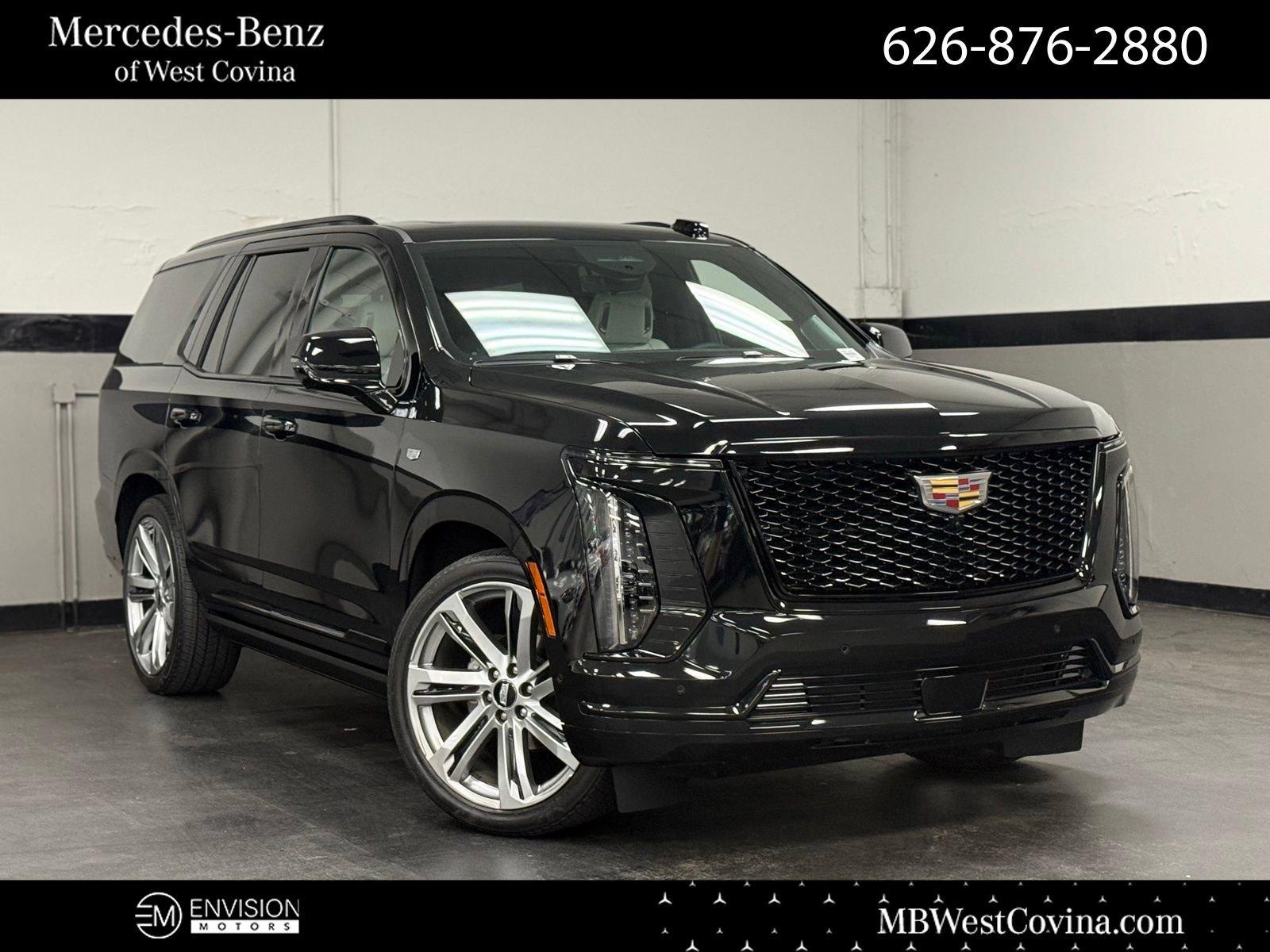 Used 2025 Cadillac Escalade Sport Platinum image 1