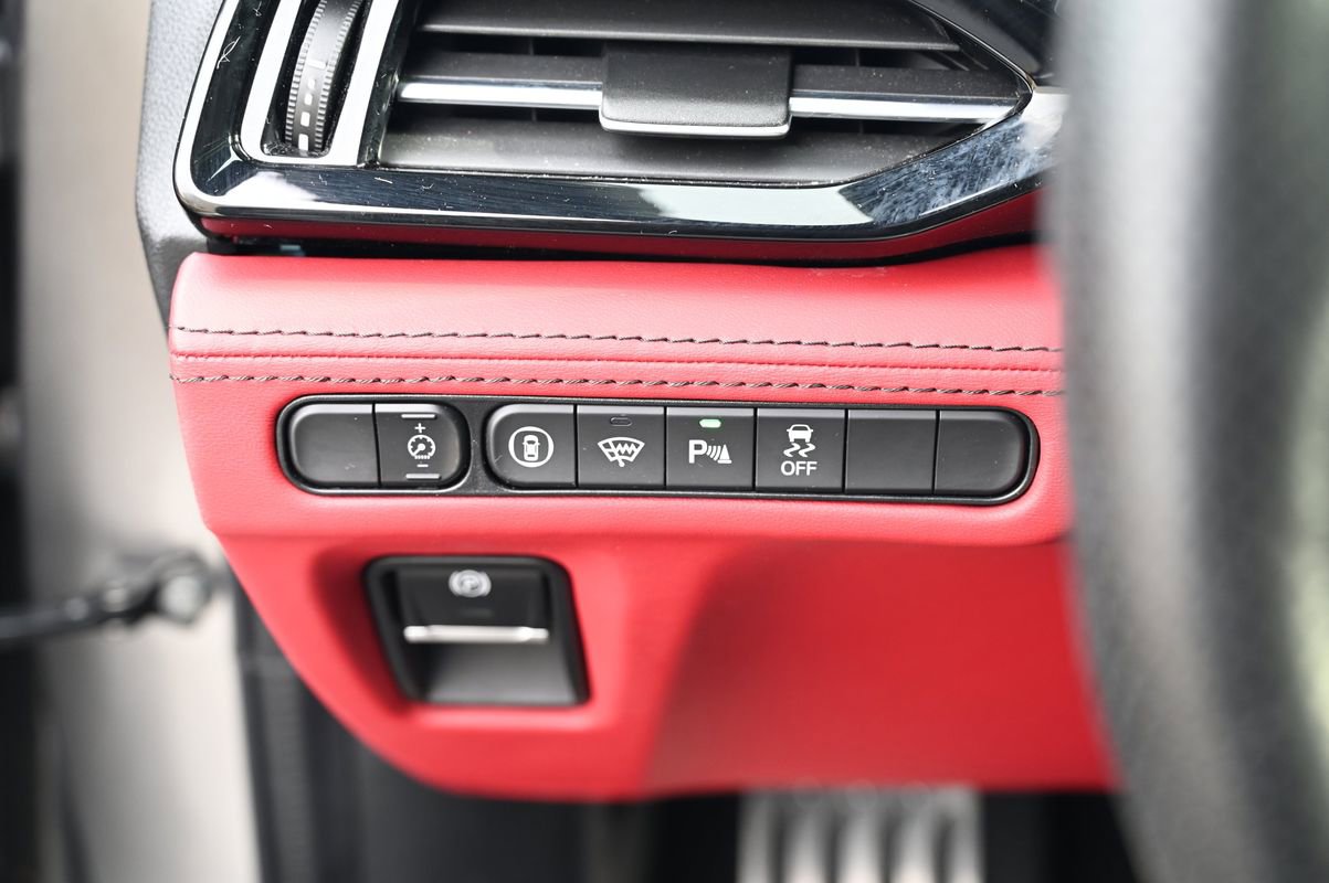 Used 2023 Acura MDX A-Spec image 26