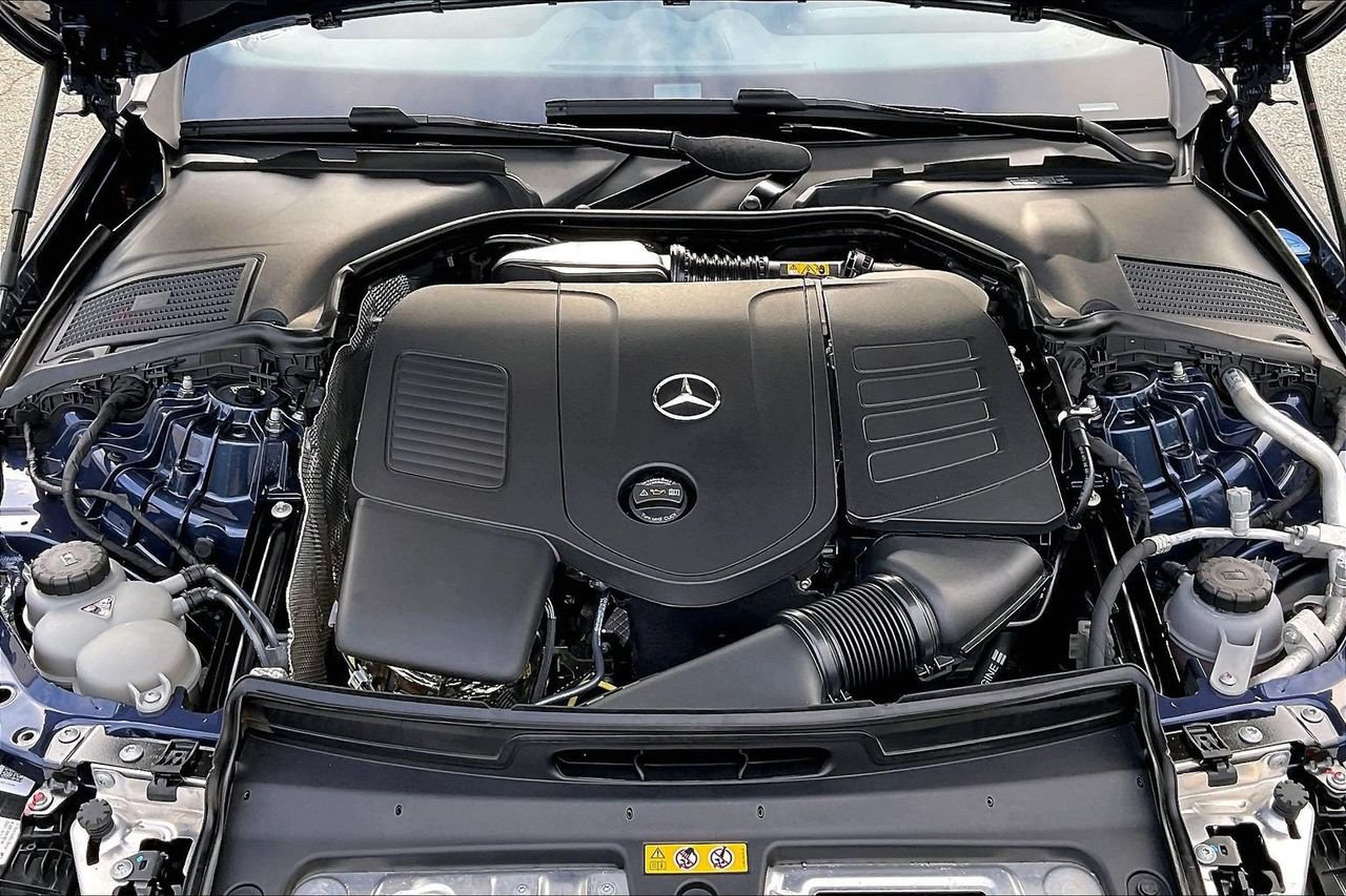 Used 2024 Mercedes-Benz C 300 4MATIC Sedan image 38