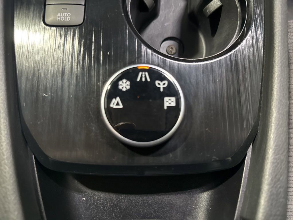 Used 2021 Nissan Rogue SV AWD/4WD image 24