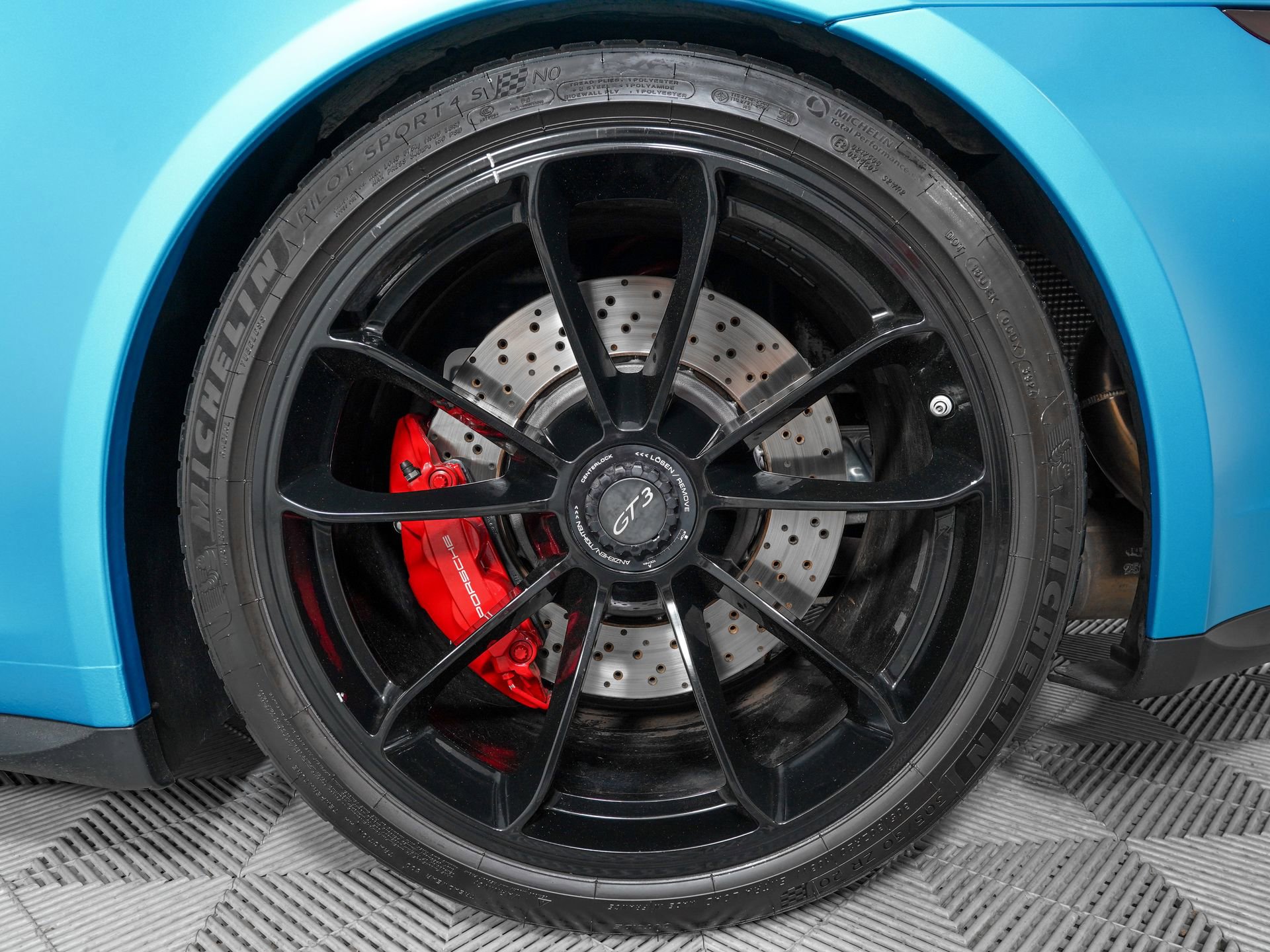 Used 2015 Porsche 911 GT3 image 24