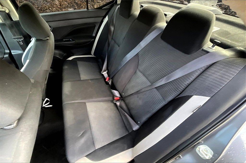 Used 2021 Nissan Versa SV image 23