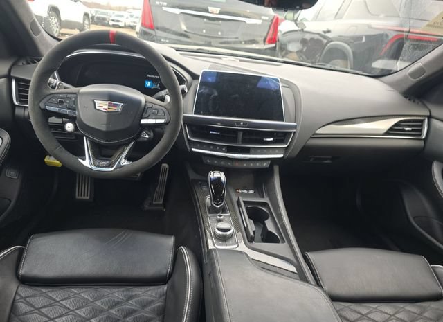 Used 2022 Cadillac CT5 V Blackwing w/ Carbon Fiber Package 2 RWD image 7