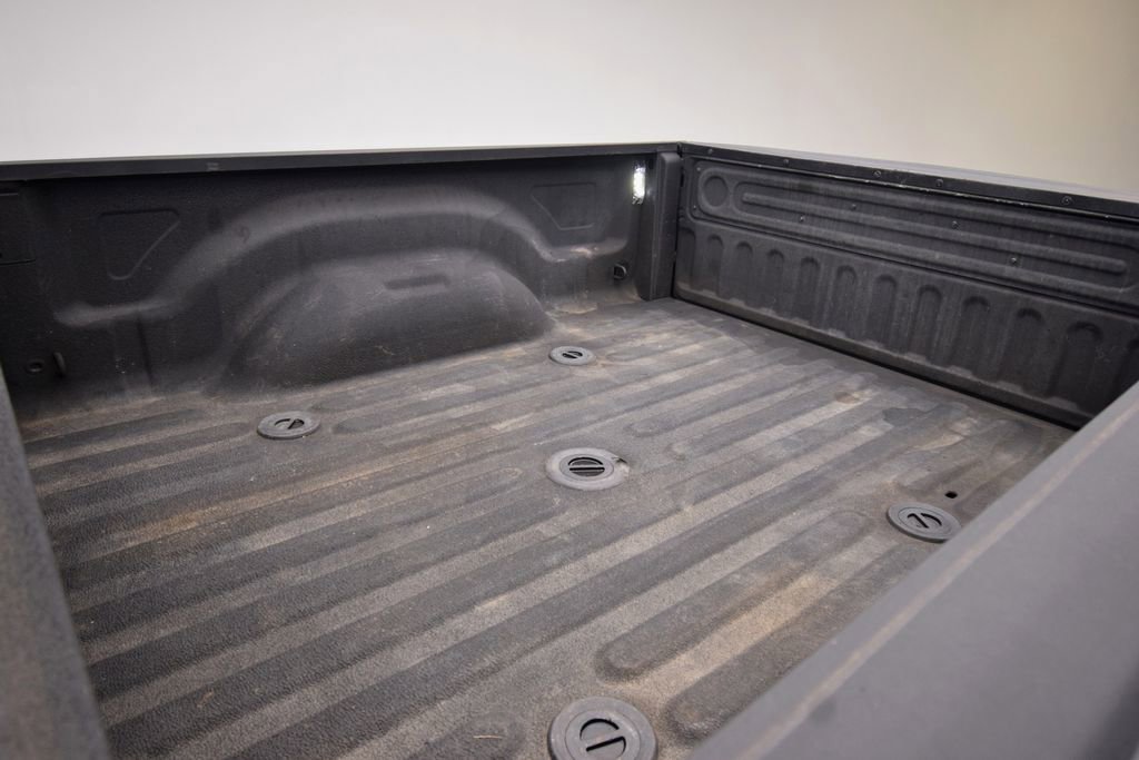 Used 2018 RAM 2500 Tradesman w/ Chrome Appearance Group image 30