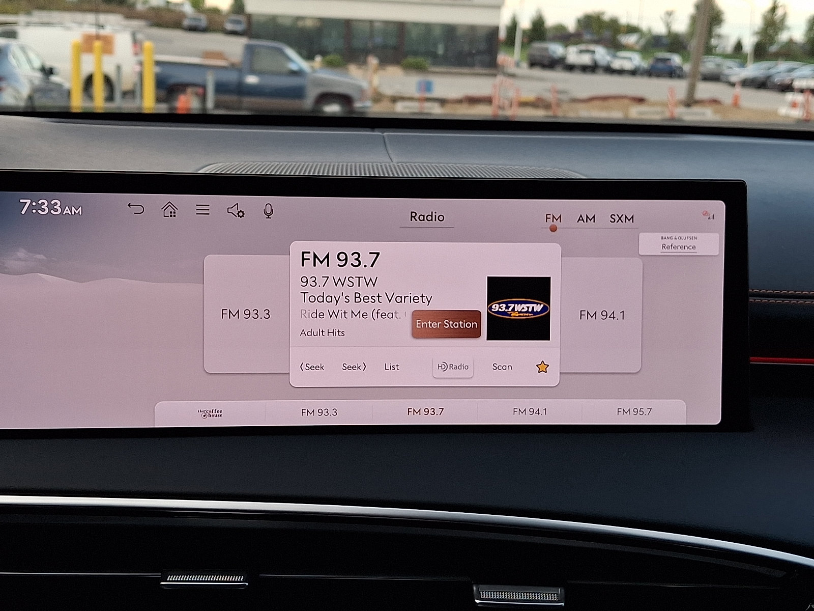 Certified 2026 Genesis GV70 2.5T Sport Prestige AWD/4WD image 18