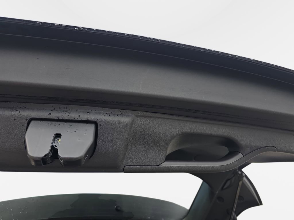 Used 2020 Jeep Cherokee Trailhawk w/ Comfort/Convenience Group image 17