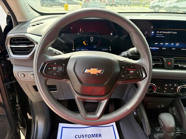 Used 2025 Chevrolet TrailBlazer LT AWD/4WD image 15