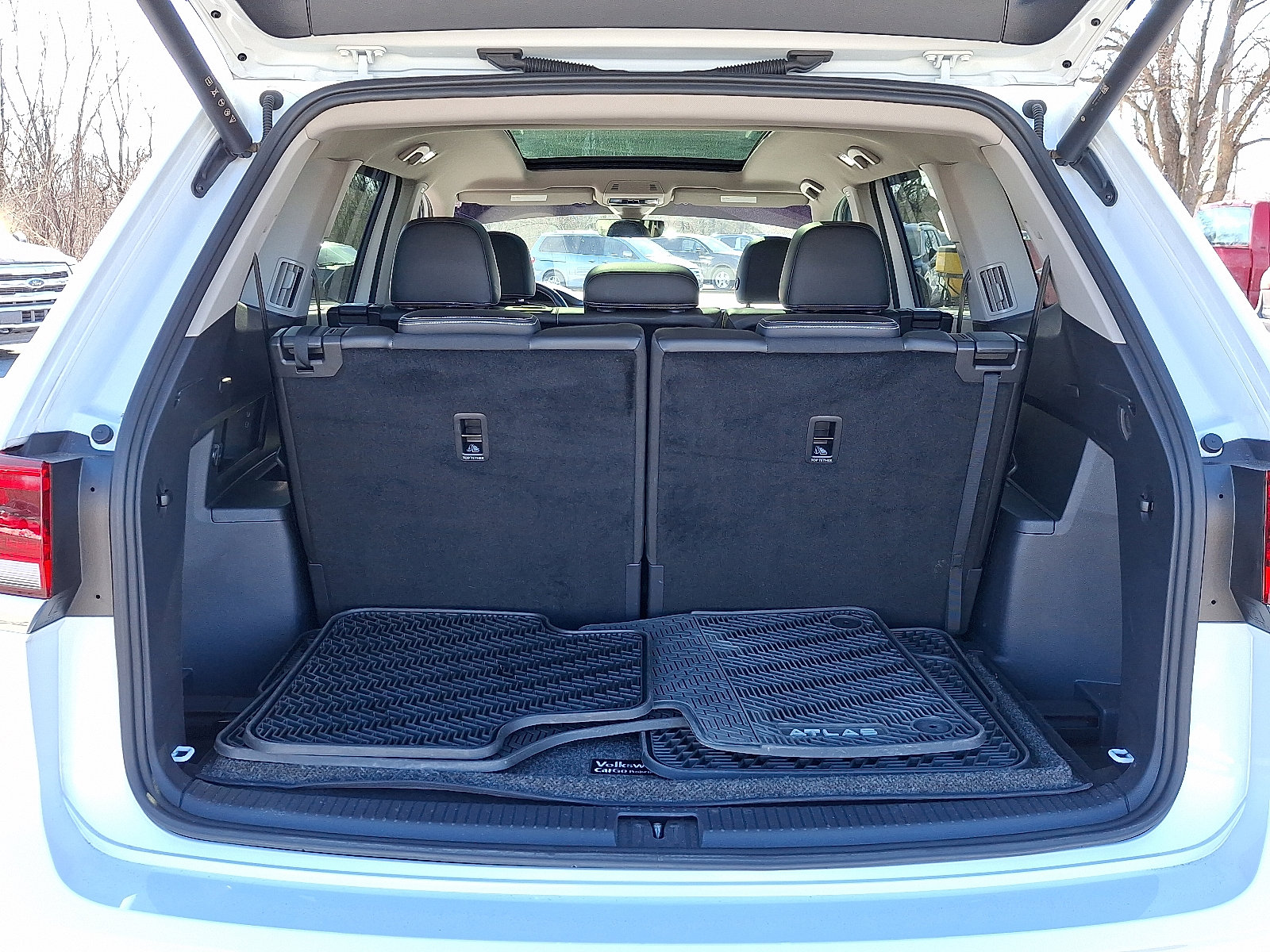 Used 2024 Volkswagen Atlas SEL image 30