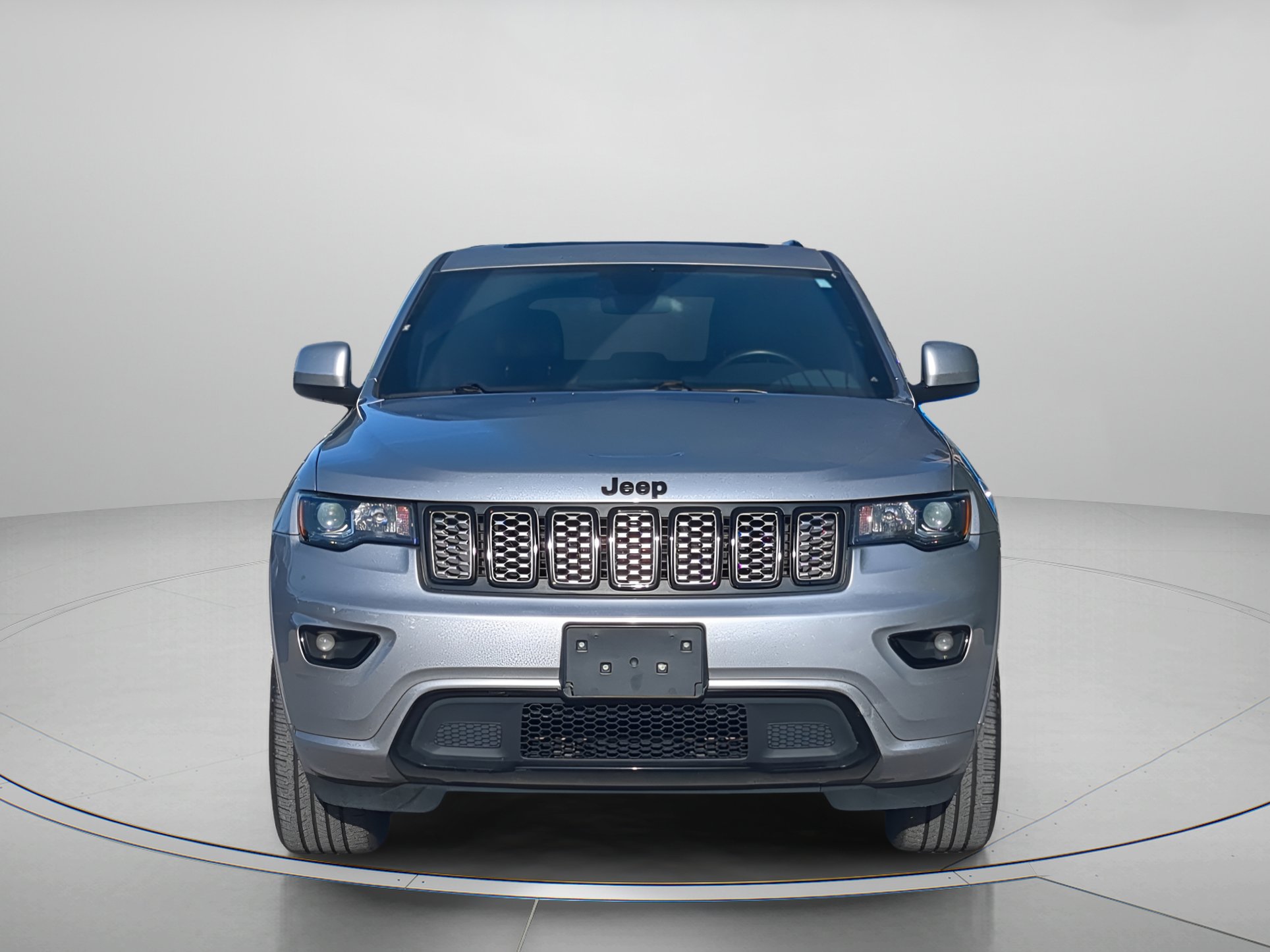 Used 2021 Jeep Grand Cherokee Laredo X image 36