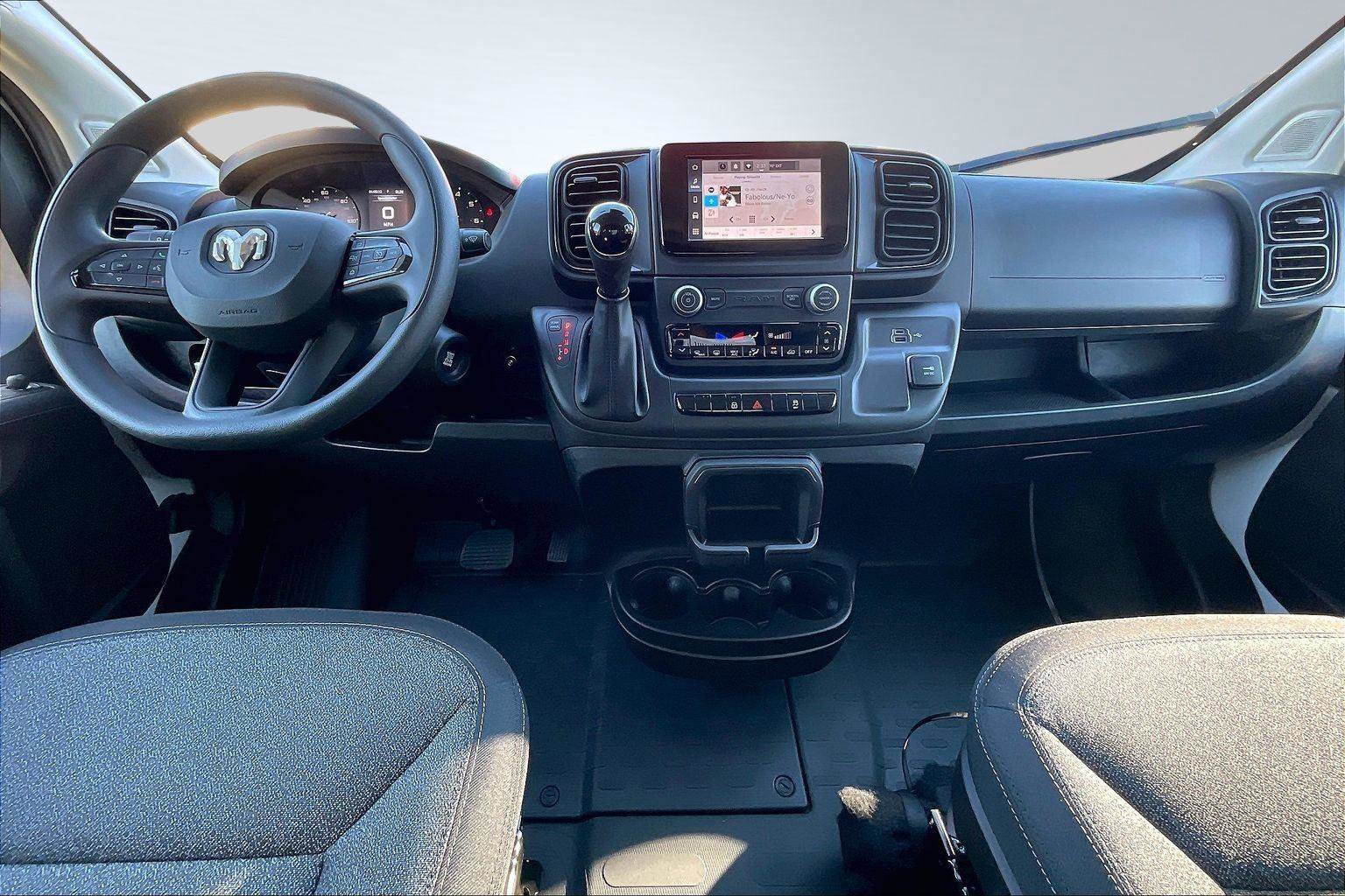 Used 2025 RAM ProMaster 2500 w/ Convenience Group image 16