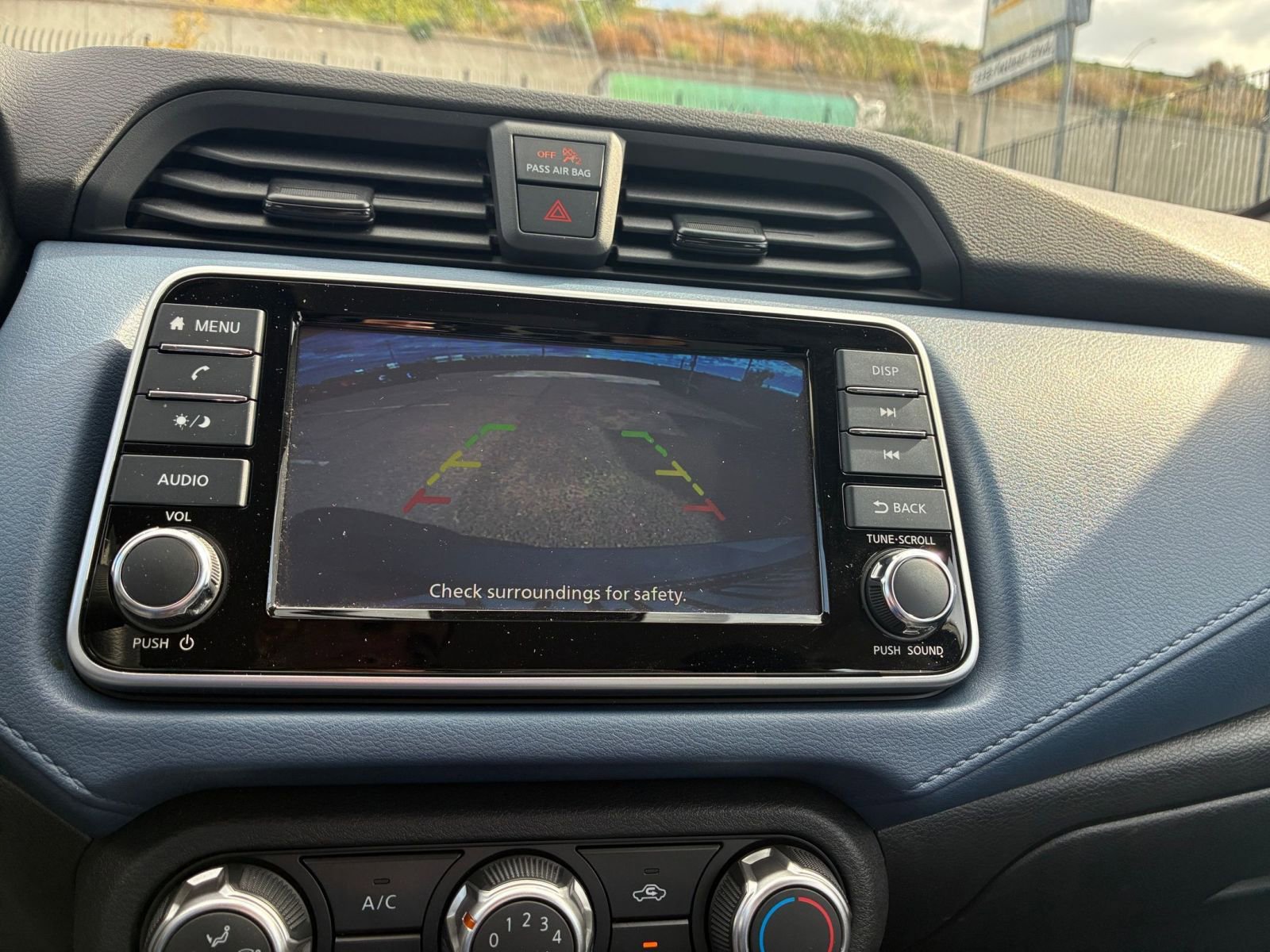 Used 2025 Nissan Versa SV image 22