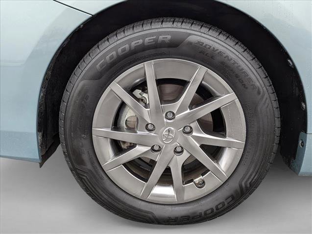 Used 2017 Toyota Prius V Three image 9