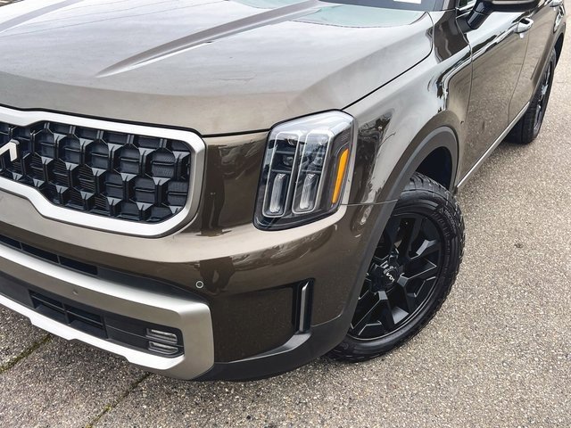 Used 2023 Kia Telluride SX Prestige X-Pro image 3
