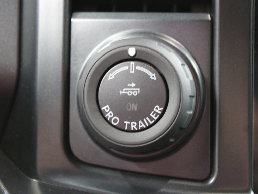 Used 2025 Ford F350 Platinum AWD/4WD image 72
