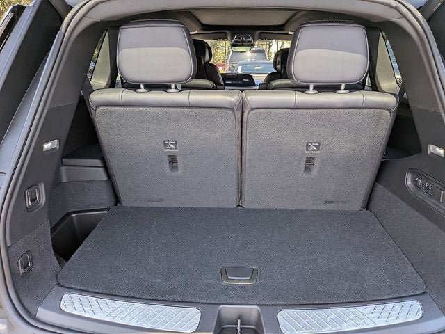 New 2027 Cadillac Vistiq Sport w/ LPO, Trailering Package AWD/4WD image 11