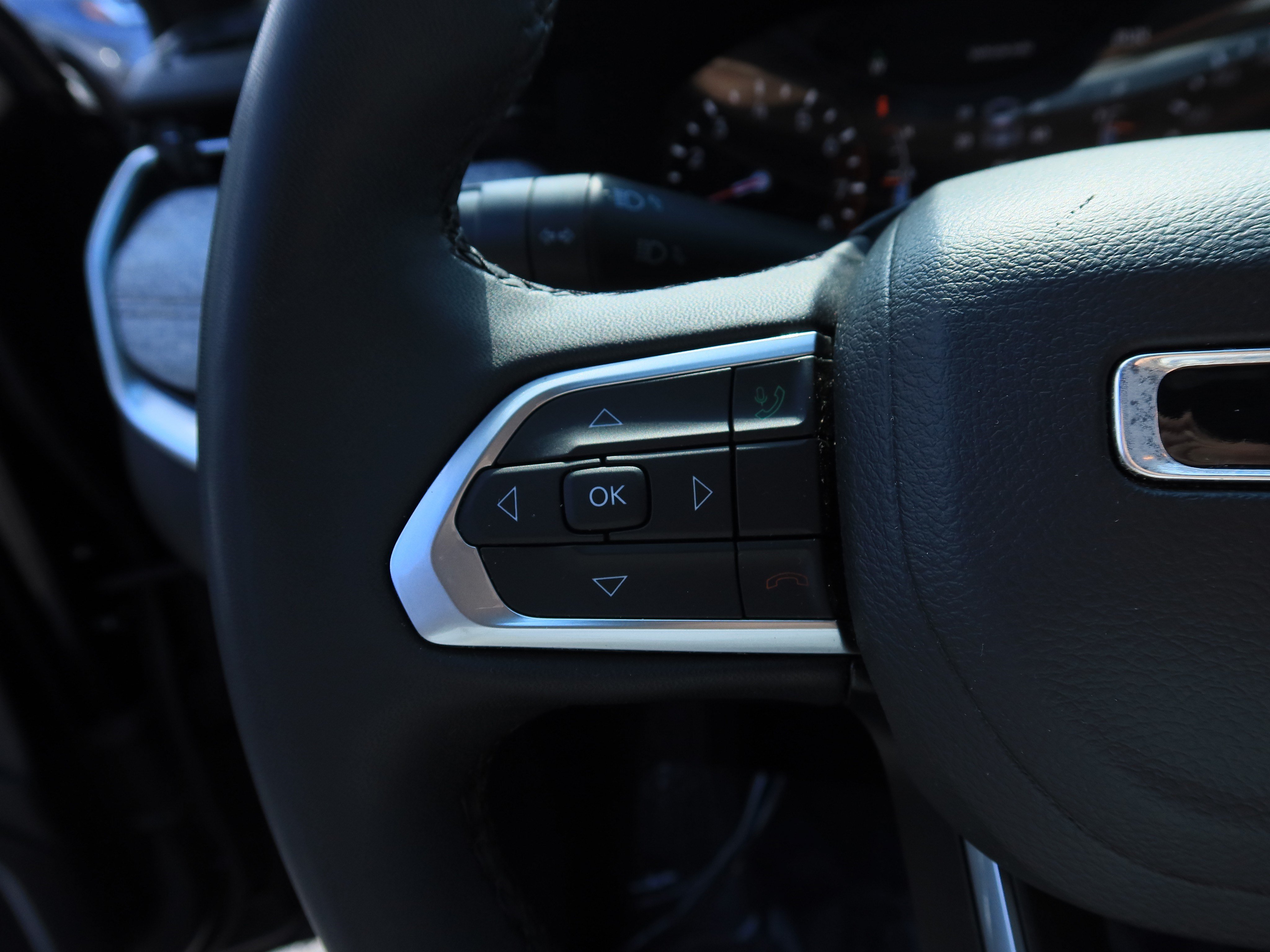 Used 2024 Jeep Compass Latitude AWD/4WD image 24