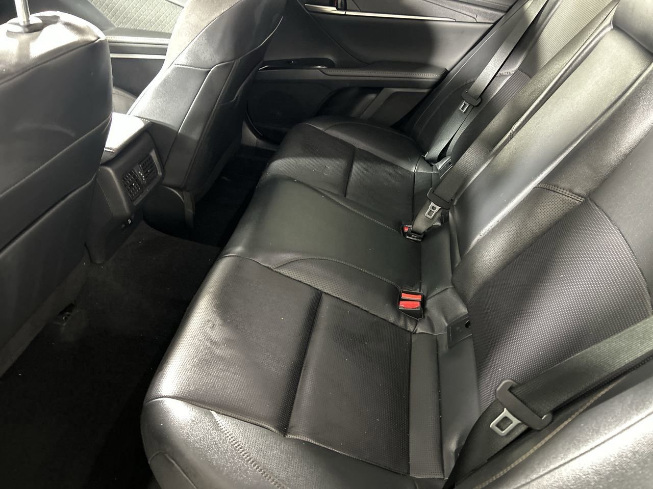 Used 2025 Toyota Camry XLE image 23