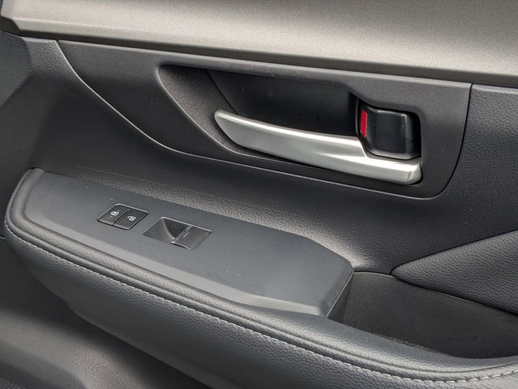 Used 2025 Toyota Grand Highlander XLE image 32