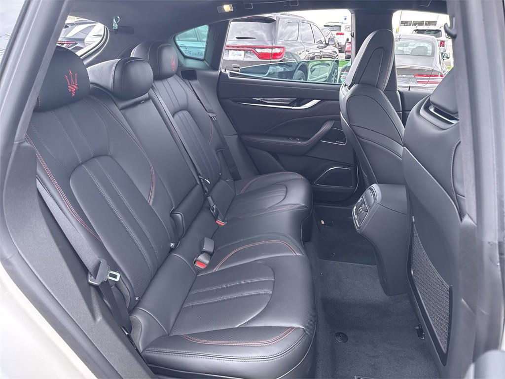 New 2024 Maserati Levante GT Ultima image 32