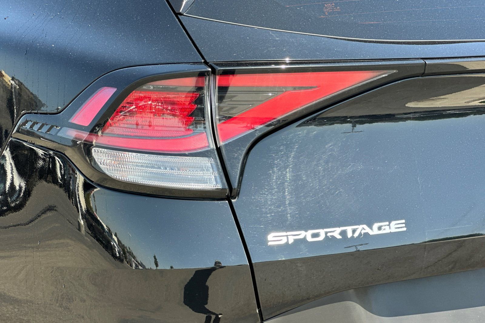 Used 2023 Kia Sportage EX FWD image 27
