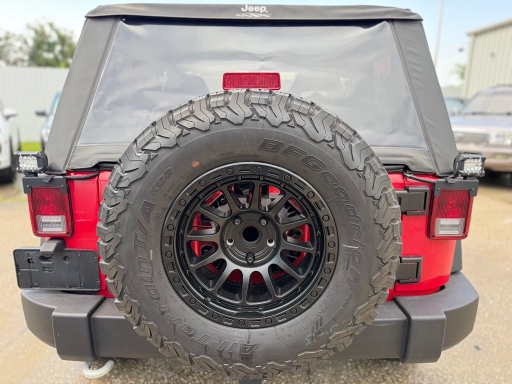 Used 2017 Jeep Wrangler Sport w/ Quick Order Package 24S AWD/4WD image 4