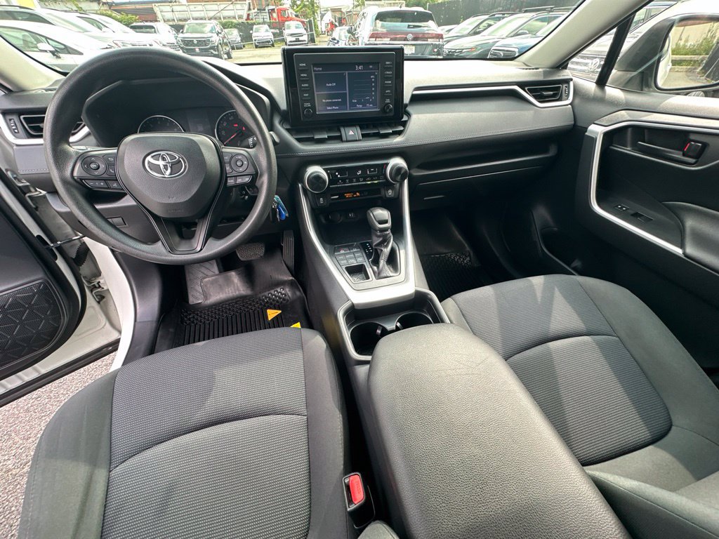 Used 2019 Toyota RAV4 LE w/ All Weather Liner Package AWD/4WD image 24