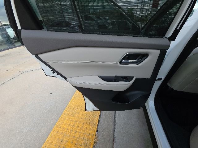 Used 2021 Nissan Rogue SL FWD image 23