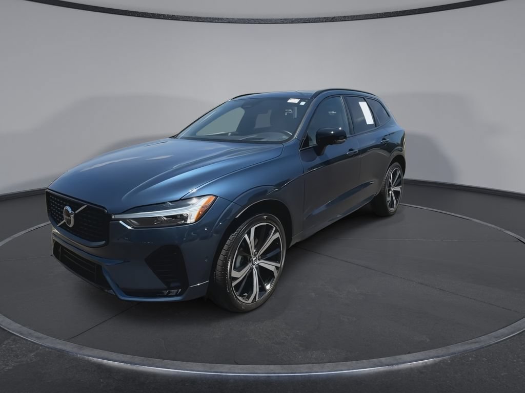 Used 2023 Volvo XC60 B5 Ultimate w/ Protection Package FWD image 4