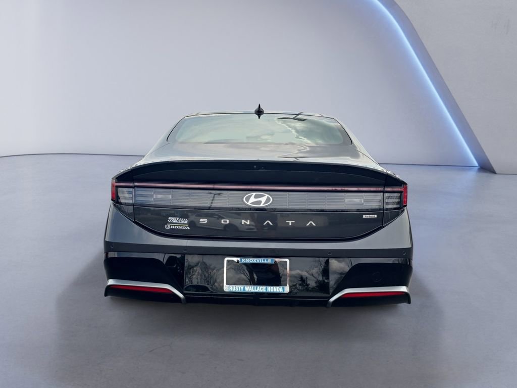 Used 2024 Hyundai Sonata Limited FWD image 4