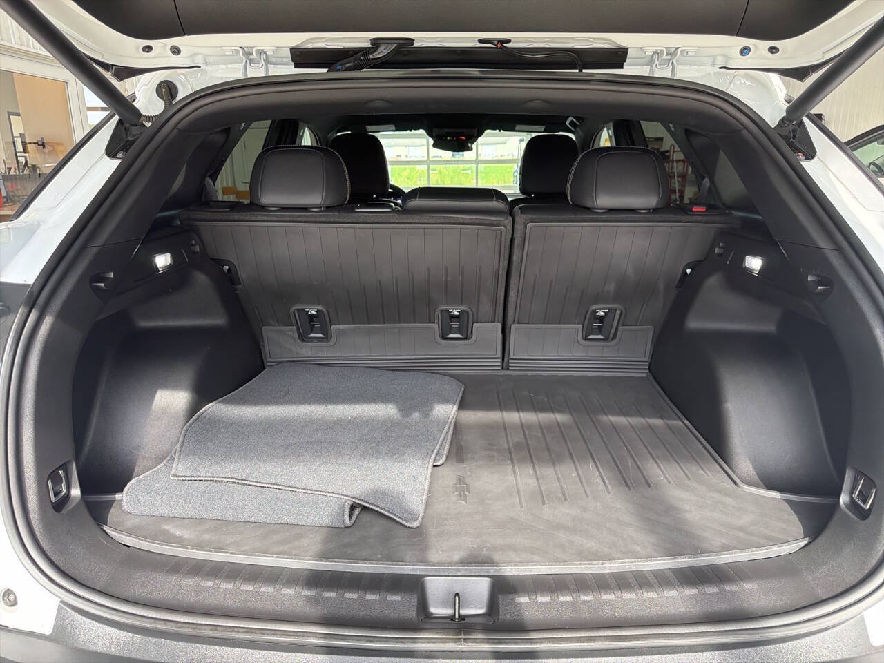 Used 2024 Chevrolet Blazer EV LT AWD/4WD image 23