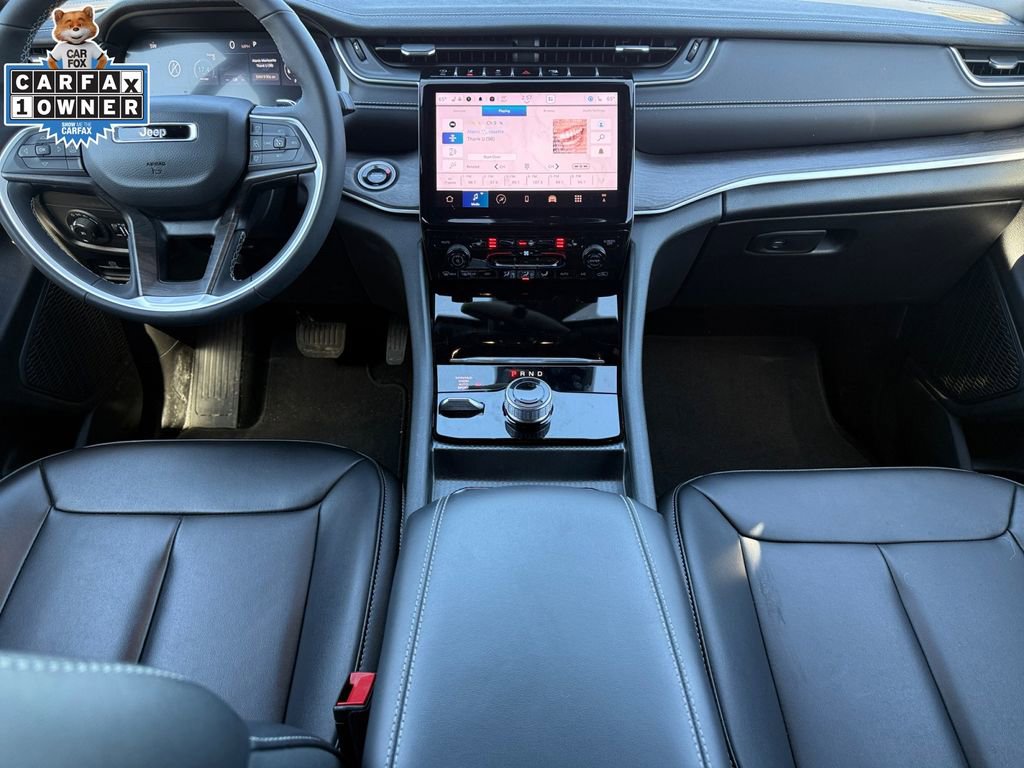 Used 2024 Jeep Grand Cherokee Limited image 10
